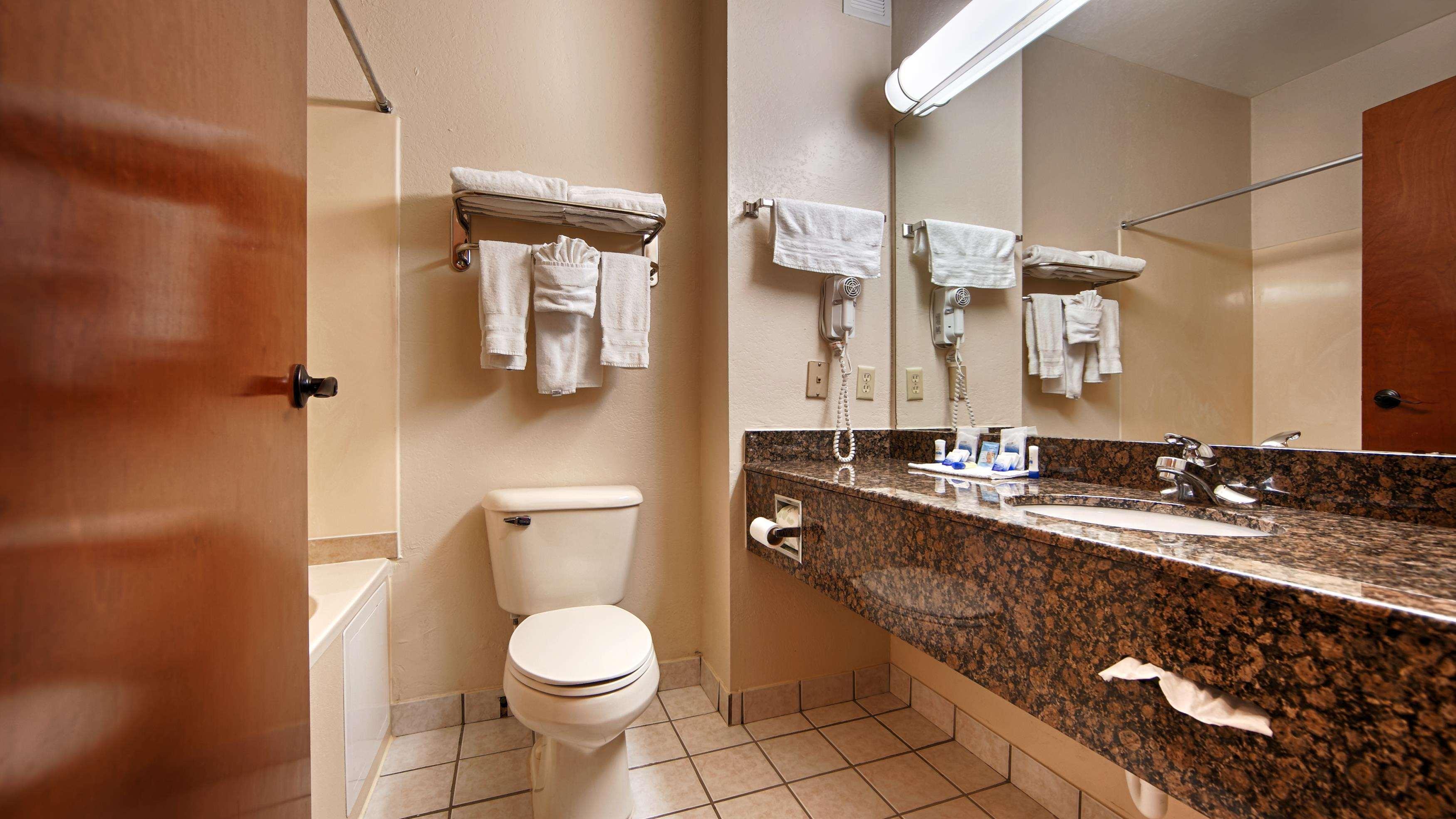 Surestay Plus By Best Western Edmond Exterior photo